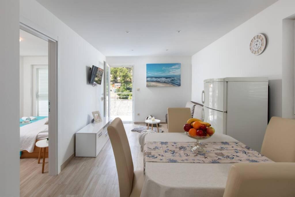 Seaview Apartment Sparkle Iskra - Povlja, Brac Повляна Экстерьер фото